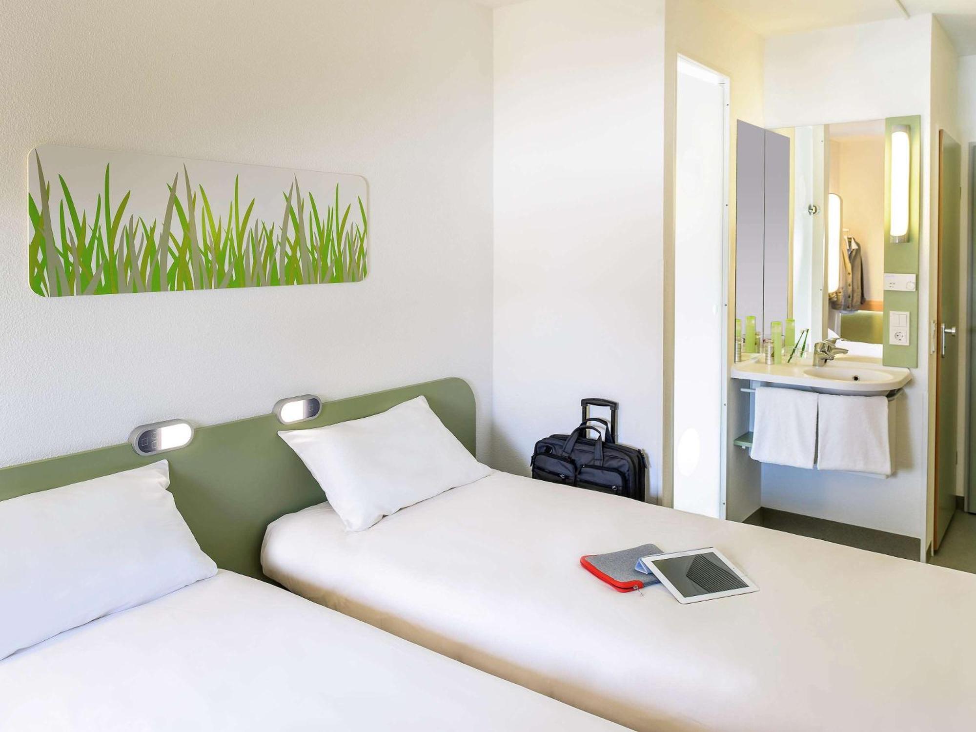 Ibis Budget Valenciennes Petite Forêt Exteriér fotografie