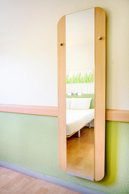 Ibis Budget Valenciennes Petite Forêt Exteriér fotografie